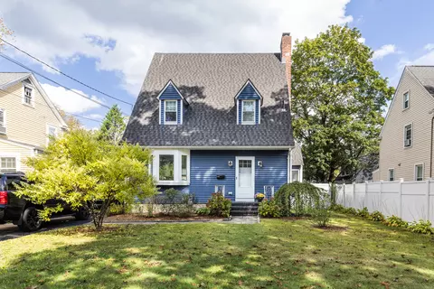 1346 Stratfield Rd, Fairfield, CT 06825