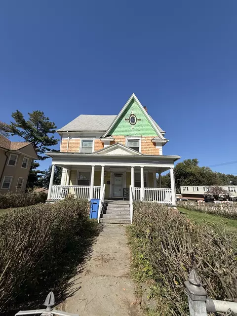 634 New Britain Ave, Hartford, CT 06106