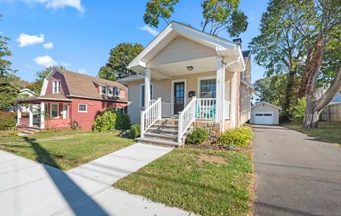 6 Howe St, Milford, CT 06460
