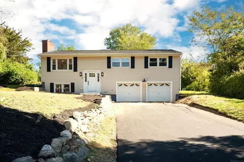 59 Barnum Rd, New Fairfield, CT 06812