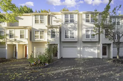 380 Hitchcock Rd #48, Waterbury, CT 06705