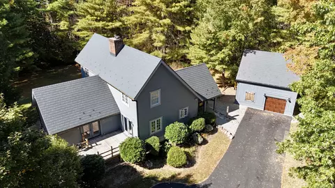 166 Fabyan Rd, North Grosvenor Dale, CT 06255