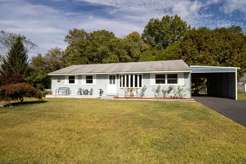 168 Park Ave, Colchester, CT 06415