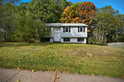 245 Cavan Ln, Glastonbury, CT 06033