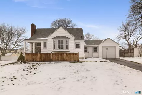 81 Birch St, Stratford, CT 06615