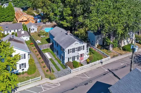 9 Pratt St, Essex, CT 06426