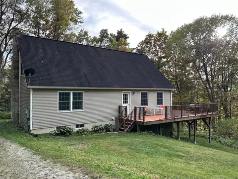 10 College Hill Rd, North Canaan, CT 06018