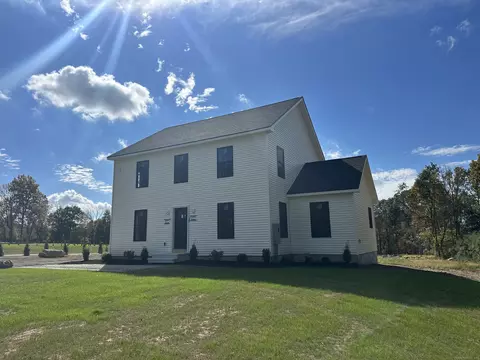 277 Moosup Pond Rd, Moosup, CT 06354