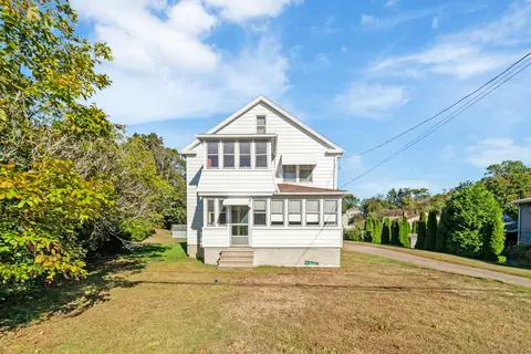 111 High St, Derby, CT 06418