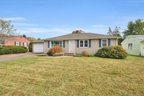 164 Valley View Dr, Meriden, CT 06450