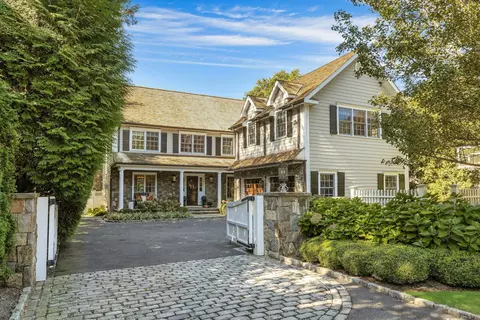93 Mansfield Ave, Darien, CT 06820
