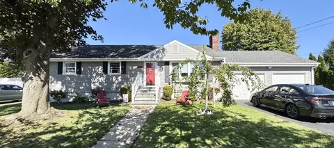 260 Goldbach Dr, Stratford, CT 06614
