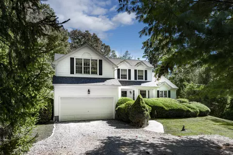 91 Main St, Centerbrook, CT 06409