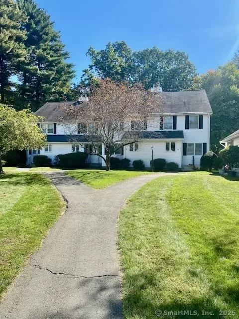 83 Oldefield Farms Rd #83, Enfield, CT 06082