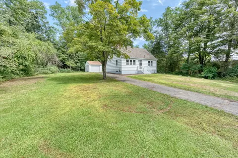29 Mine Rd, Bristol, CT 06010