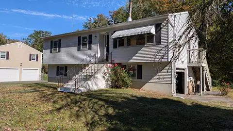 219 Union City Rd, Naugatuck, CT 06770