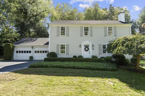 1165 Stillson Rd, Fairfield, CT 06824