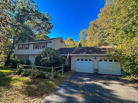 11 Village Ln, Burlington, CT 06013