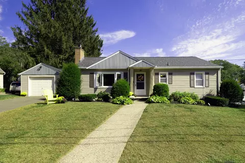 84 Steele Rd, Bristol, CT 06010