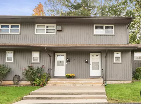 263 Williamstown Ct #263, Newington, CT 06111