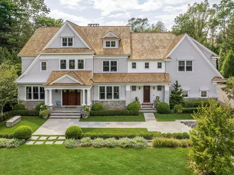 10 Debra Ln, Westport, CT 06880