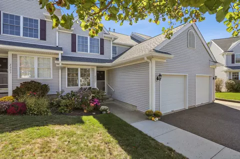 2304 Pinnacle Way #2304, Danbury, CT 06811