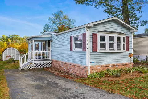 93 Woodland Park, Shelton, CT 06484
