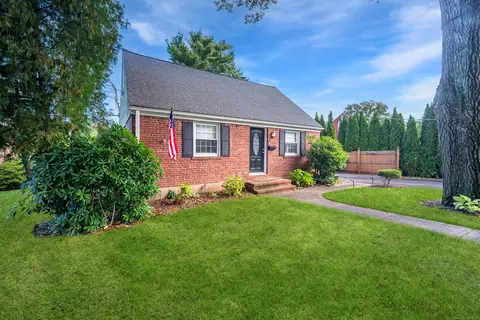 143 Redstone St, Bristol, CT 06010