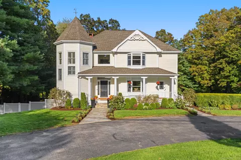 860 Silvermine Rd, New Canaan, CT 06840