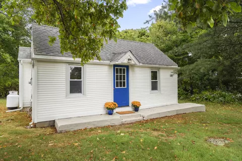 127 Spithead Rd, Waterford, CT 06385