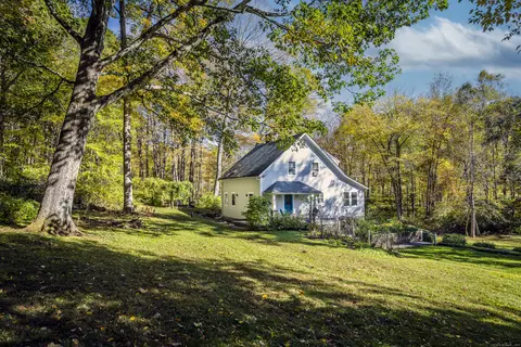 103 Geer Mountain Rd, Kent, CT 06785