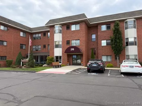 216 Quinnipiac Ave #217, North Haven, CT 06473
