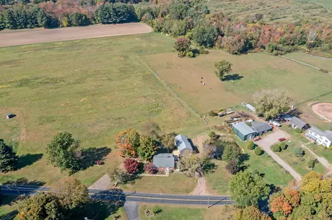 119 Thrall Rd, Broad Brook, CT 06016