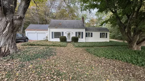 128 Machine Shop Hill Rd, Windham, CT 06266