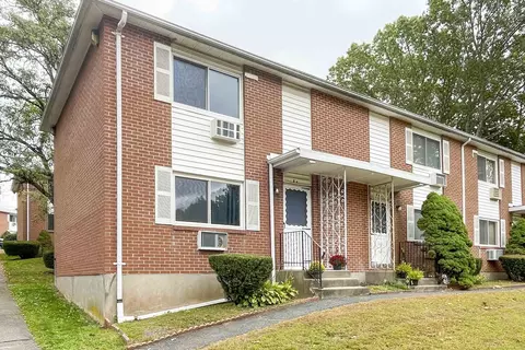 273 Queen St #8A, Southington, CT 06489