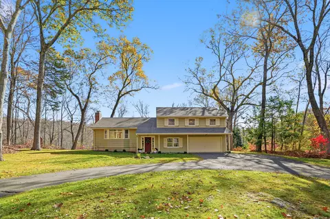 4 Orchard Dr, Redding, CT 06896