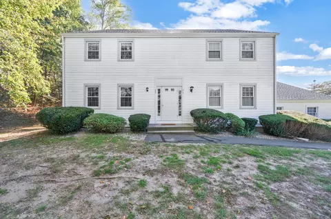 519 Dowd Ave #519, Canton, CT 06019