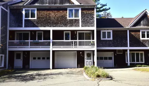 51 Songbird Ln #51, Farmington, CT 06032