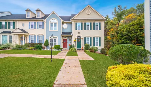 206 Cambridge Cmns #206, Middletown, CT 06457