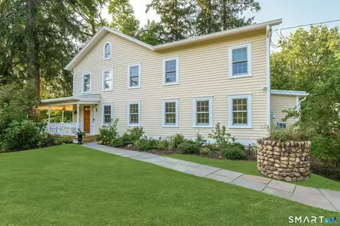 12 Gerdes Rd, New Canaan, CT 06840