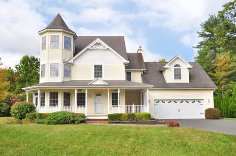 58 Scantic Rd, East Windsor, CT 06088
