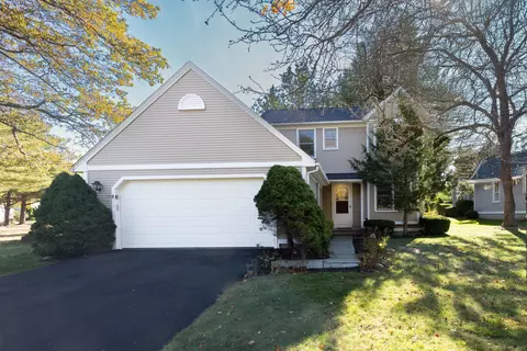 22 Canterbury Rd #22, Hamden, CT 06514
