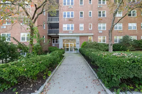 54 W North St #419, Stamford, CT 06902