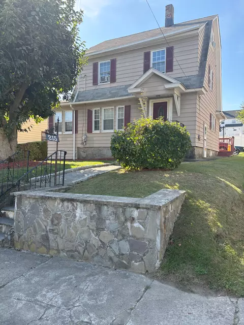 215 Summerfield Ave, Bridgeport, CT 06610