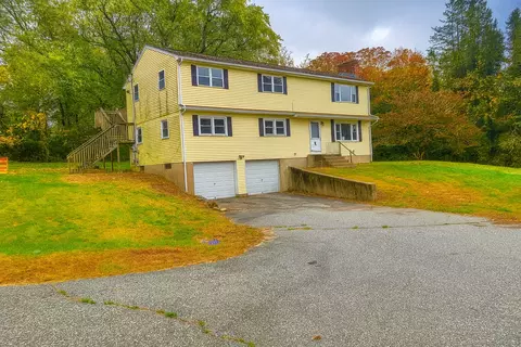 385 Hampton Rd, Chaplin, CT 06235