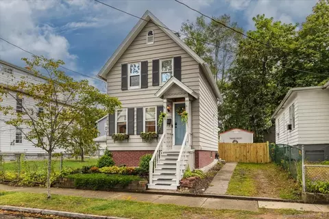 85 Porter St, New Haven, CT 06519