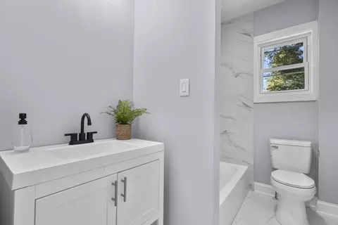 Bath - 7 Devotion Rd, Scotland, CT 06264 photo 1 of 4