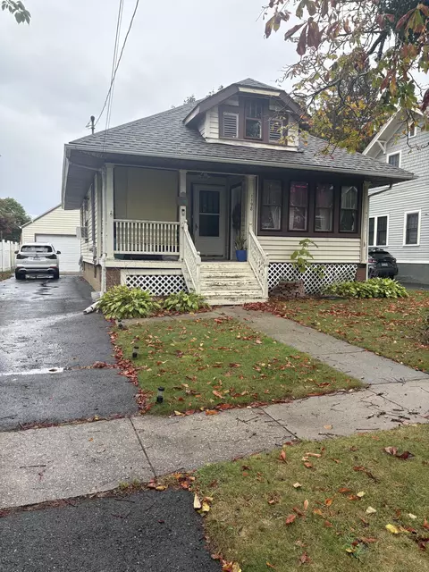 1198 Wells Pl, Stratford, CT 06615