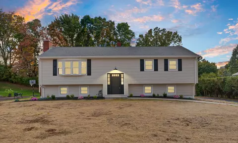 24 Sherwood Dr, North Haven, CT 06473