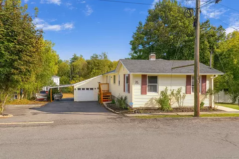 25 Crofut St, Danbury, CT 06810